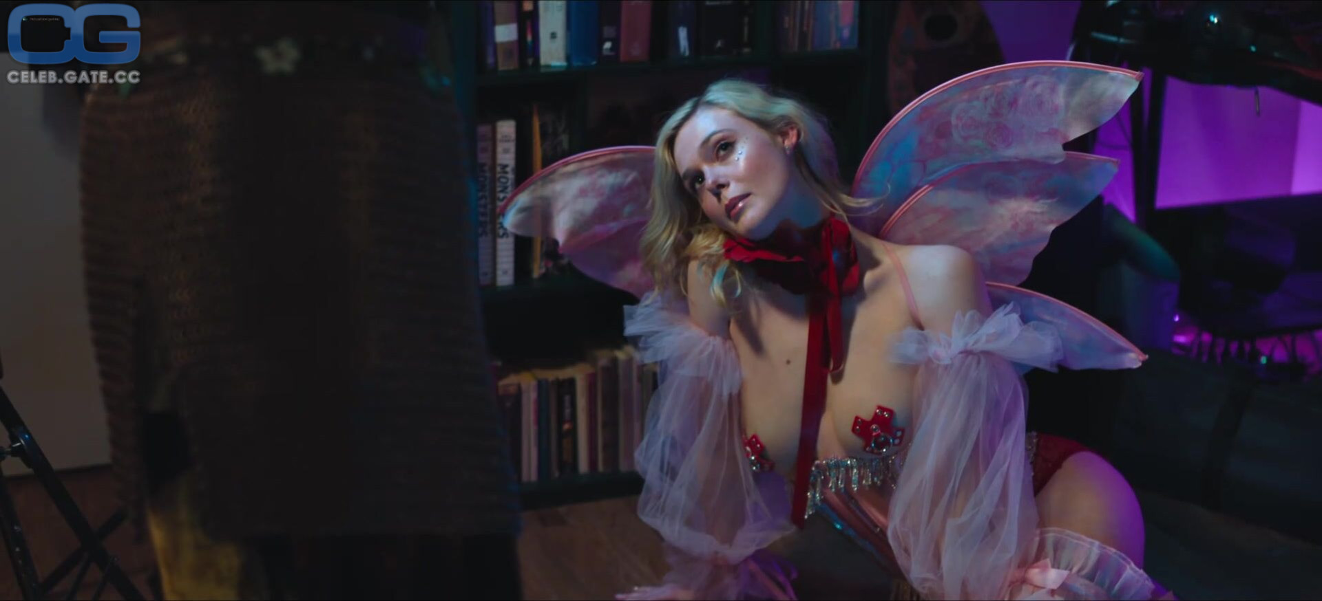 Elle Fanning 
