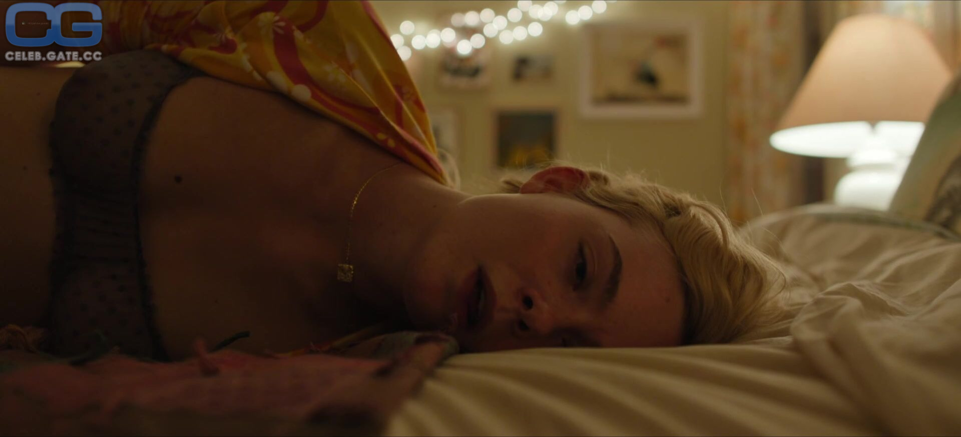 Elle Fanning 