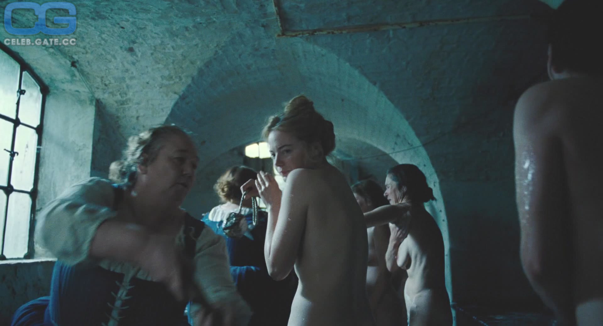 Emma Stone desnudo