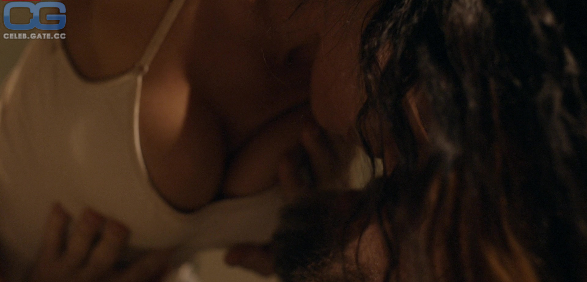 Emmanuelle Chriqui 