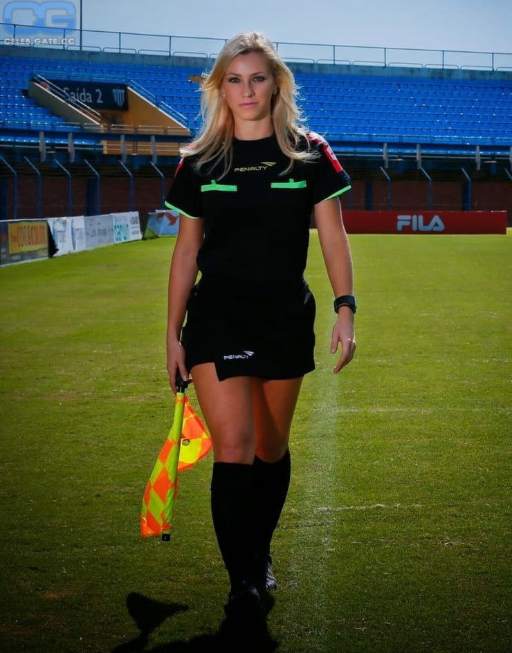 Fernanda Colombo soccer