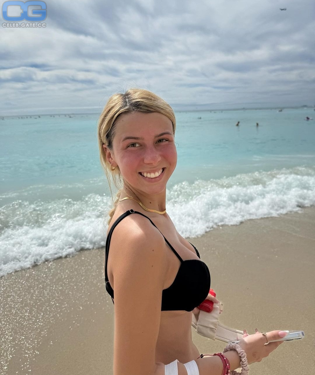 Haliey Welch 