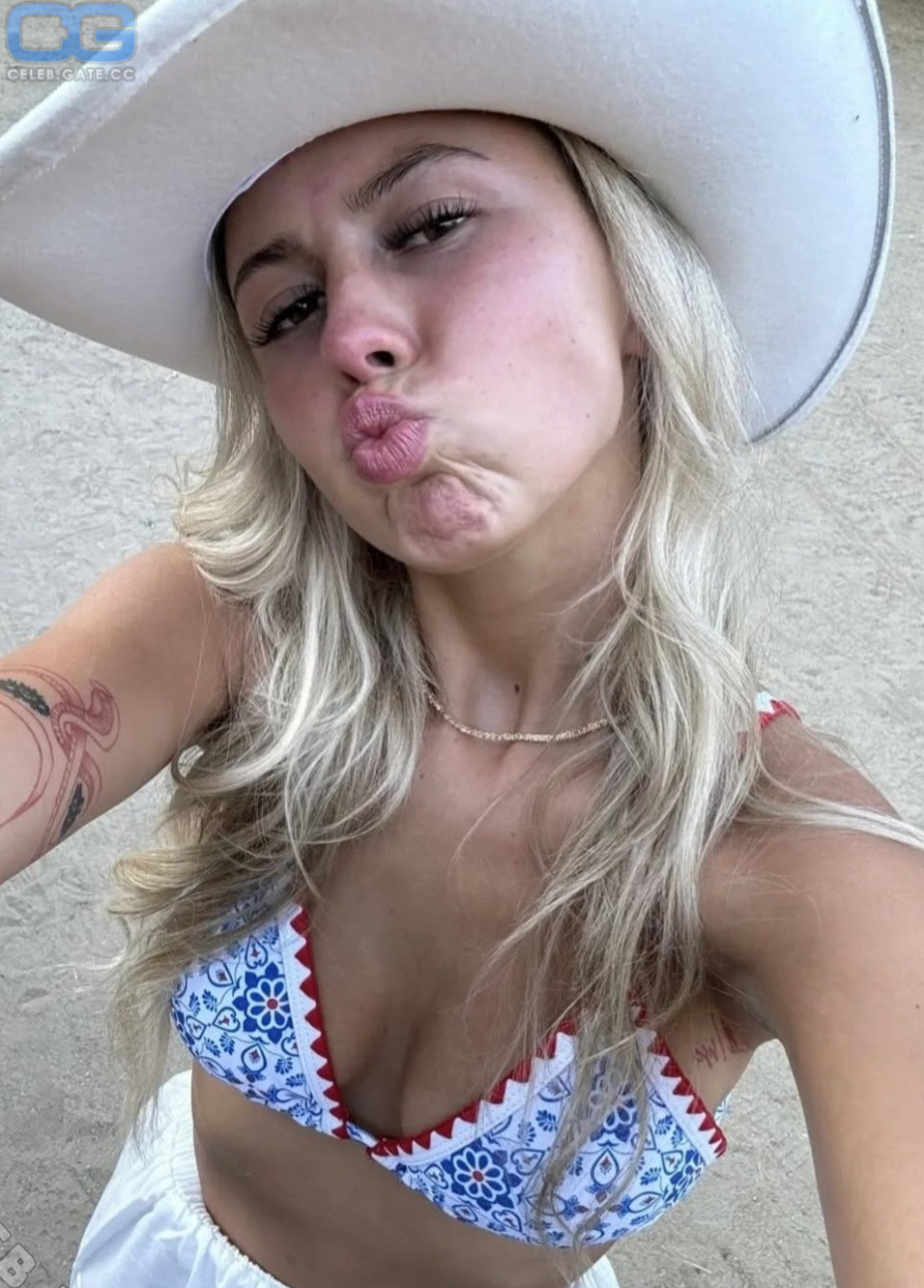 Haliey Welch 