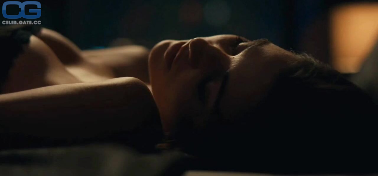 Hande Ercel 