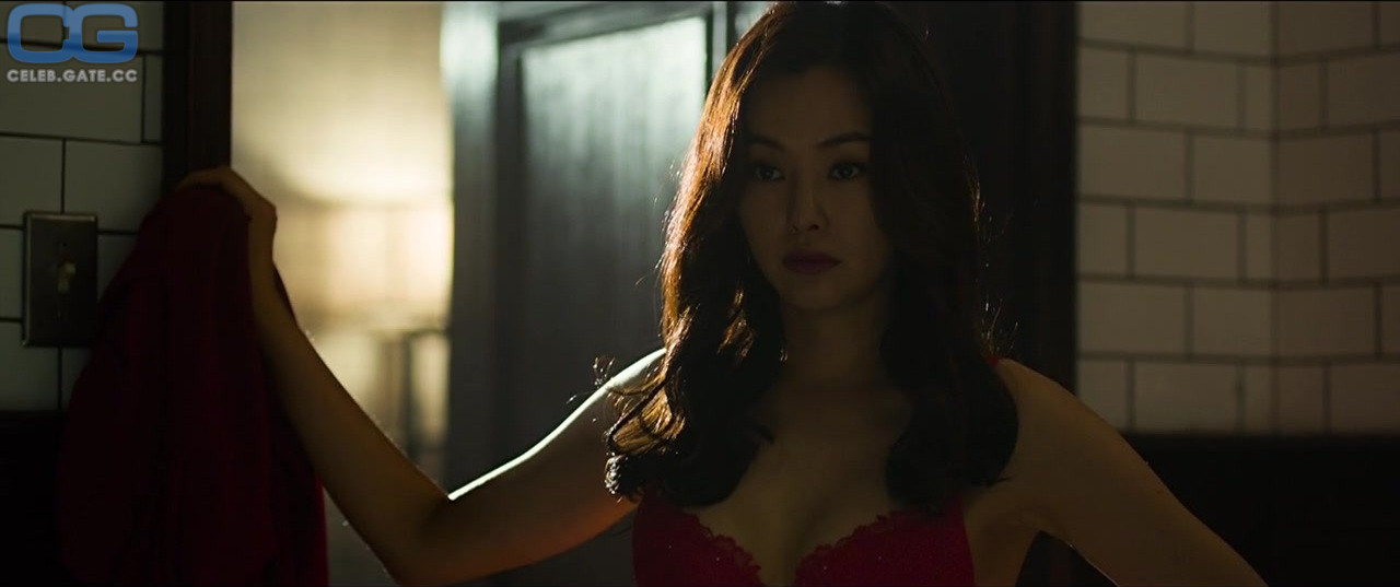 Hanee Lee 