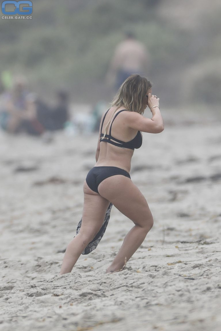 Hilary Duff ass