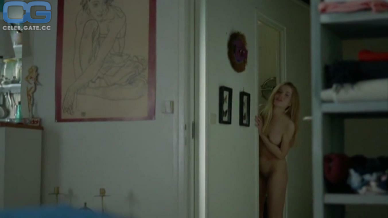 Isabelle Carre 