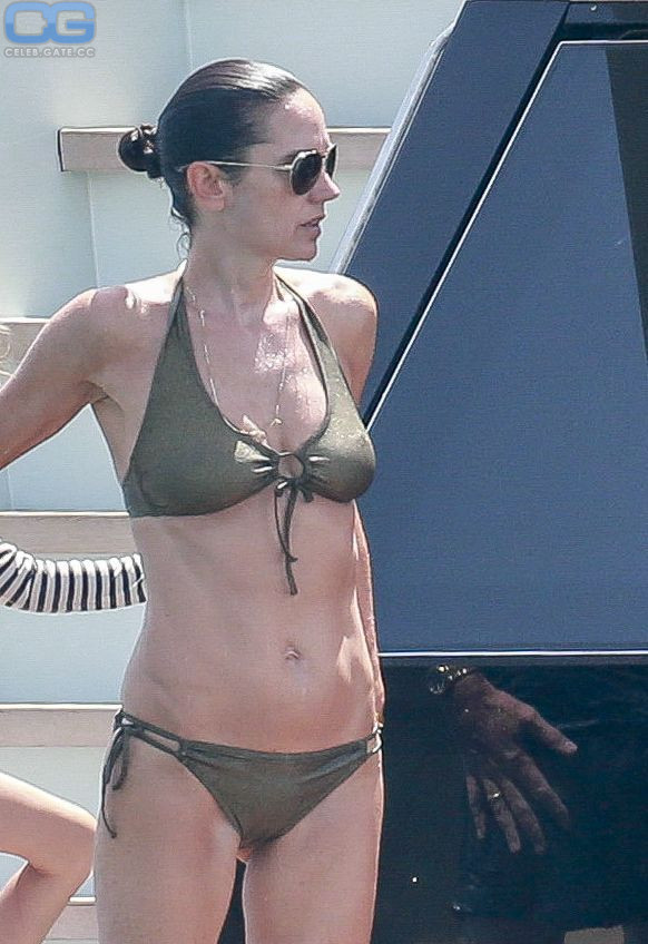 Jennifer connelly leaked photos