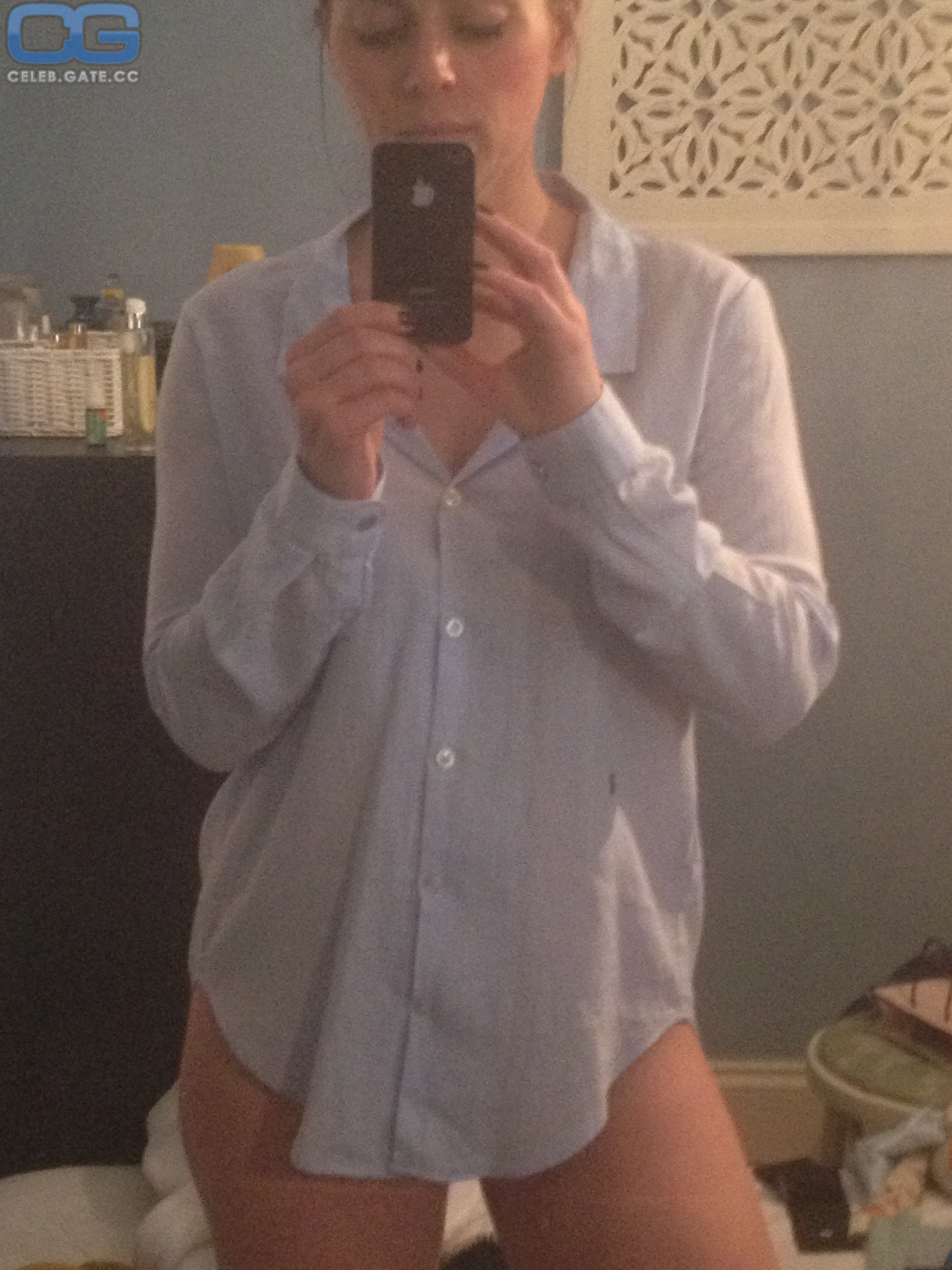 Jill Halfpenny selfie