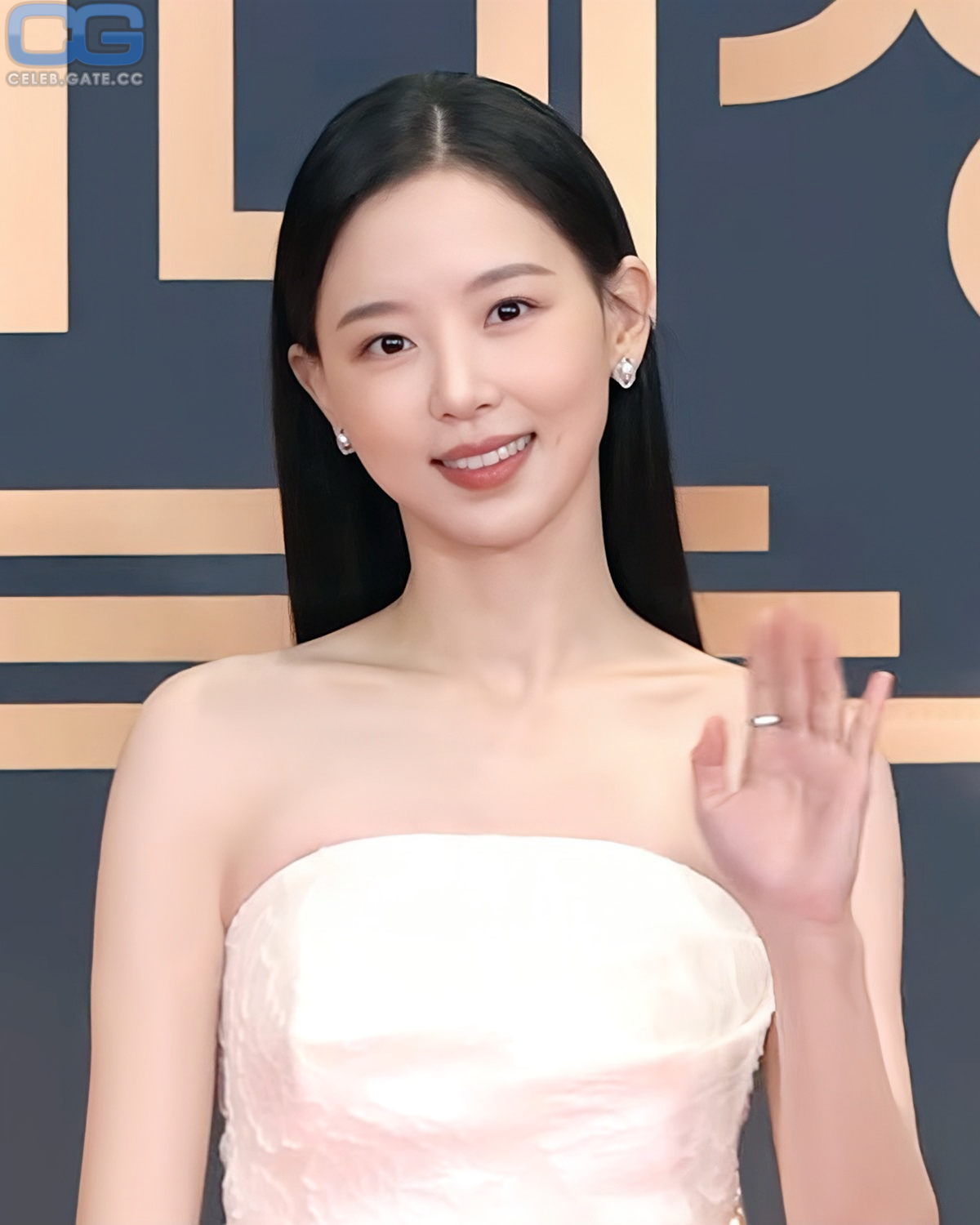 Kang Han-na 
