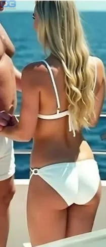 Karoline Leavitt 