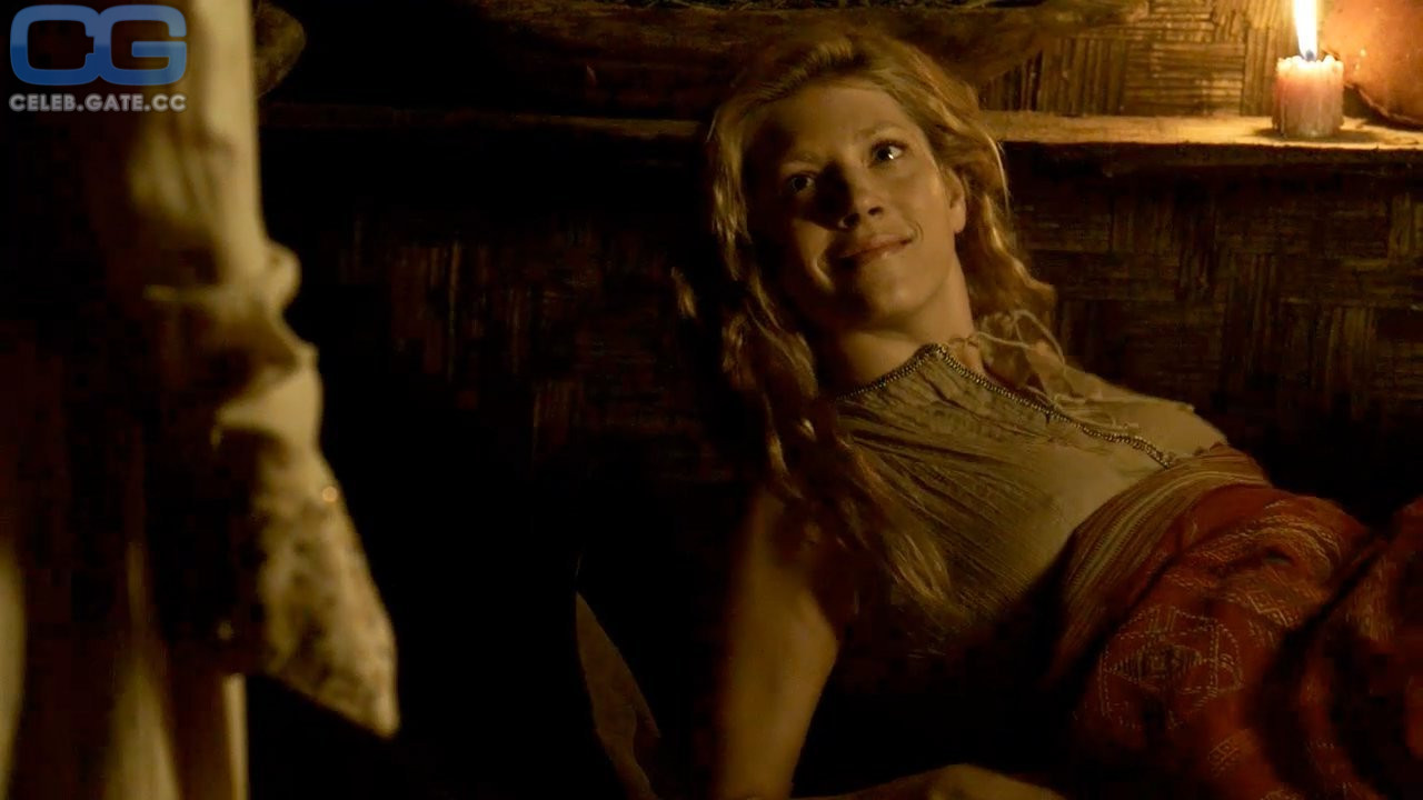 Katheryn Winnick 