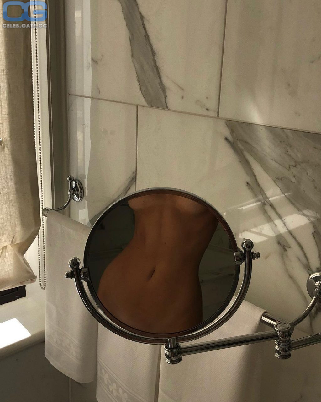 Kendall Jenner leaked nudes