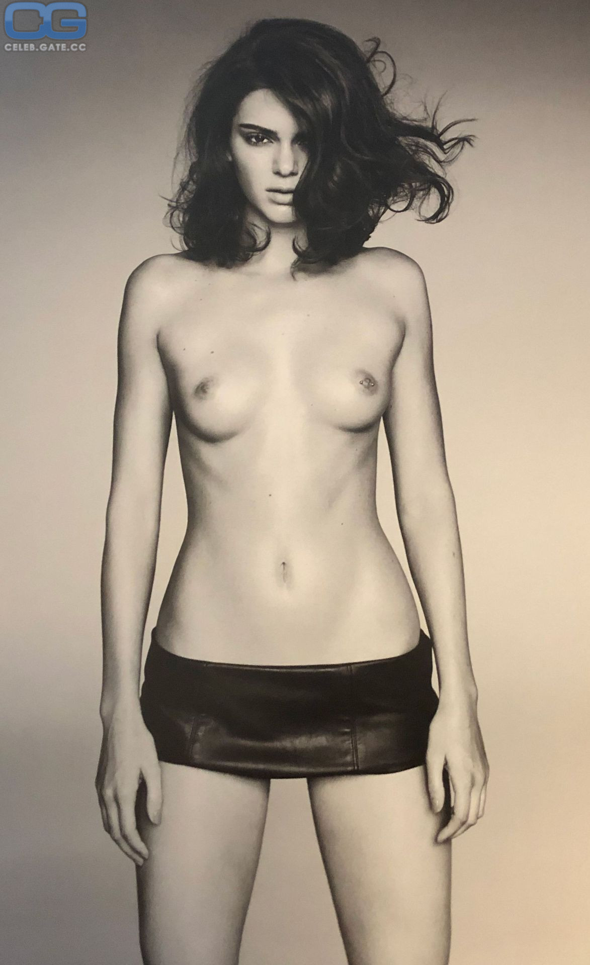 Kendall jenner nude fakes