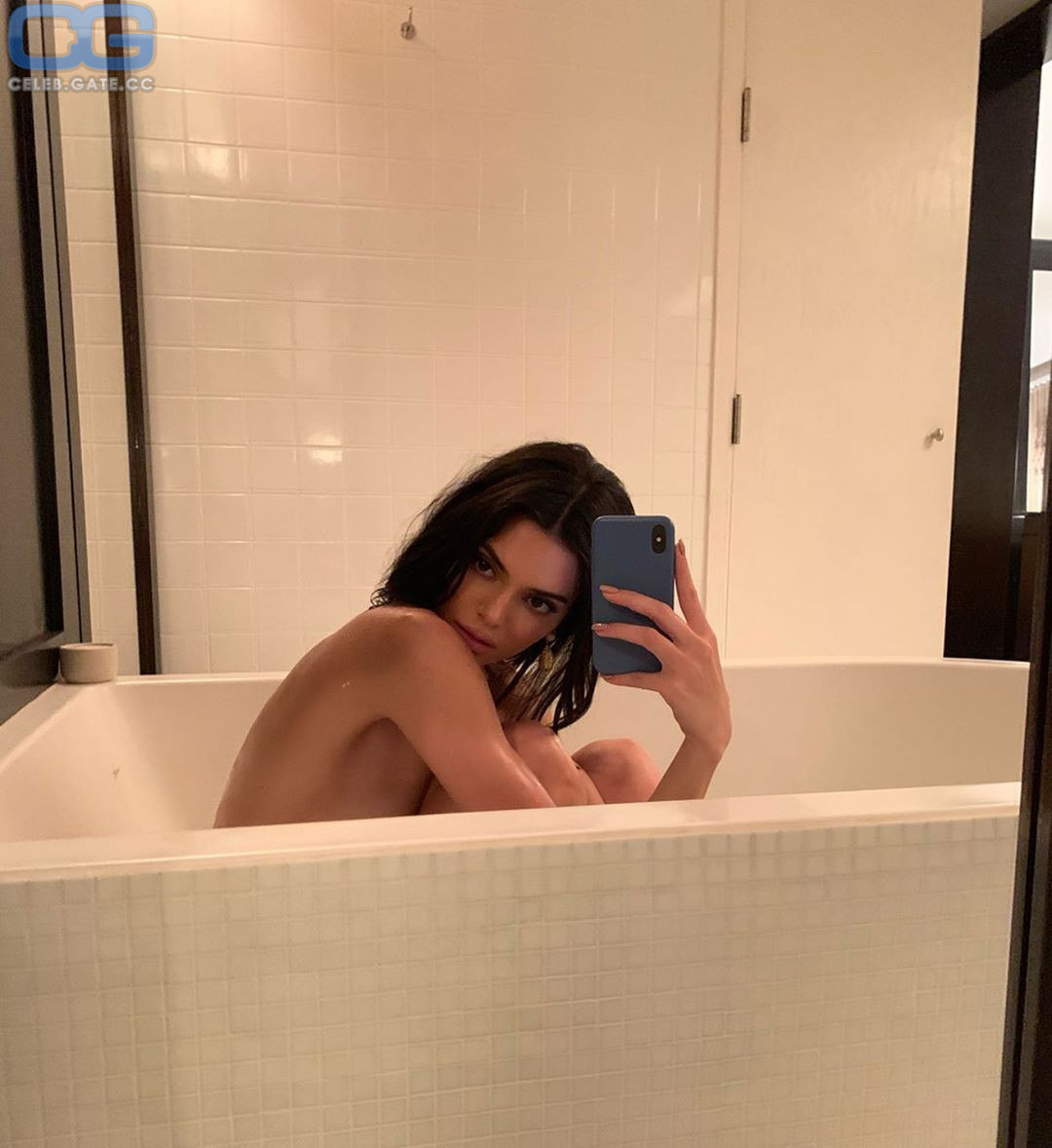 Kendall Jenner private photos