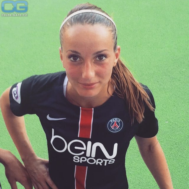 Nackt Kosovare Asllani  Kosovare Asllani