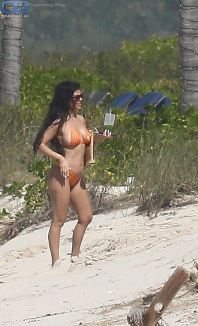 Kourtney Kardashian 