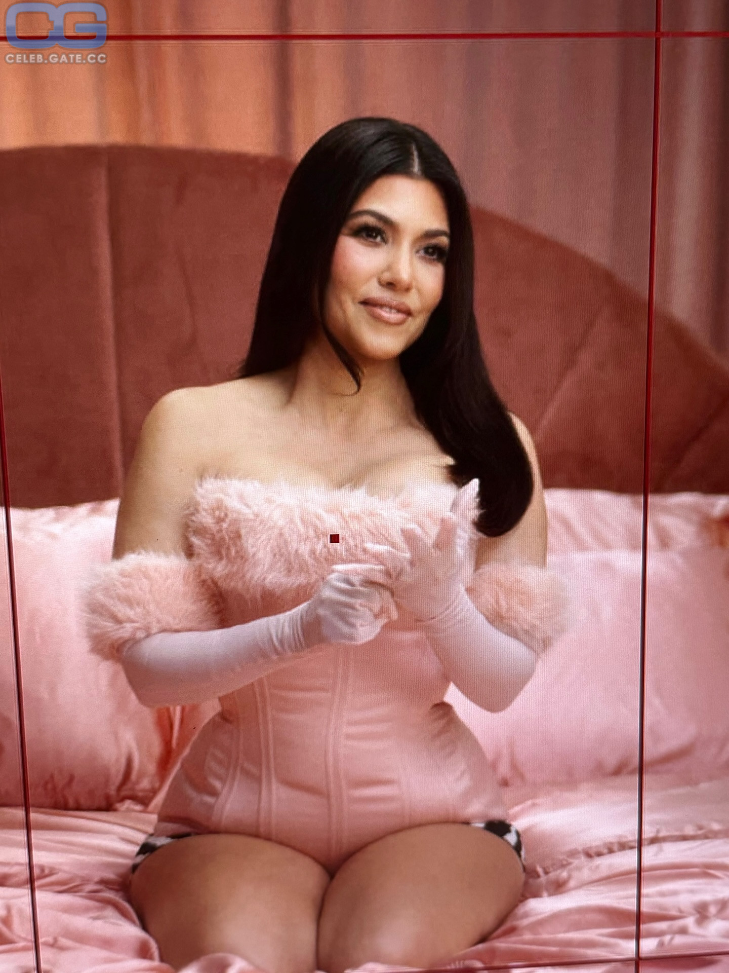 Kourtney Kardashian 