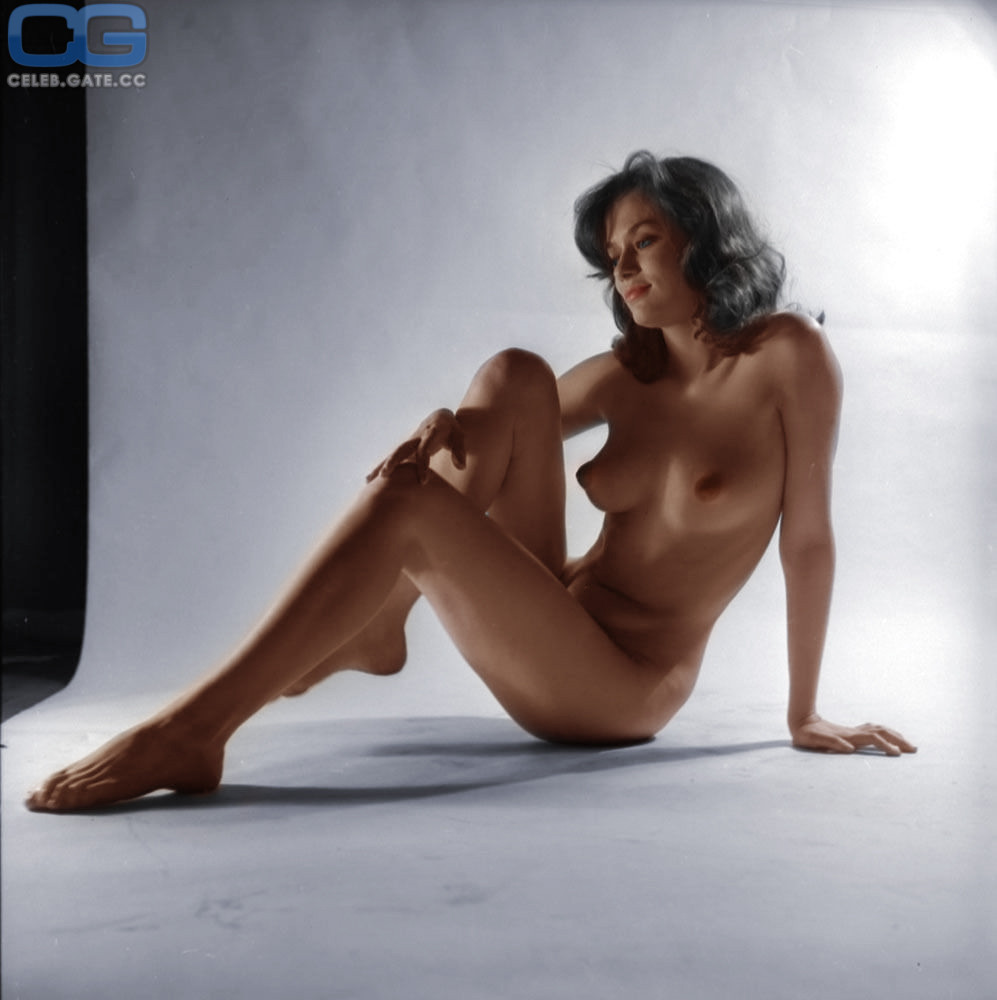 Nude photos hutton lauren Lauren Hutton