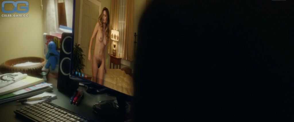 Leah McKendrick nude scene