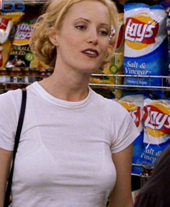 Leslie Mann see through