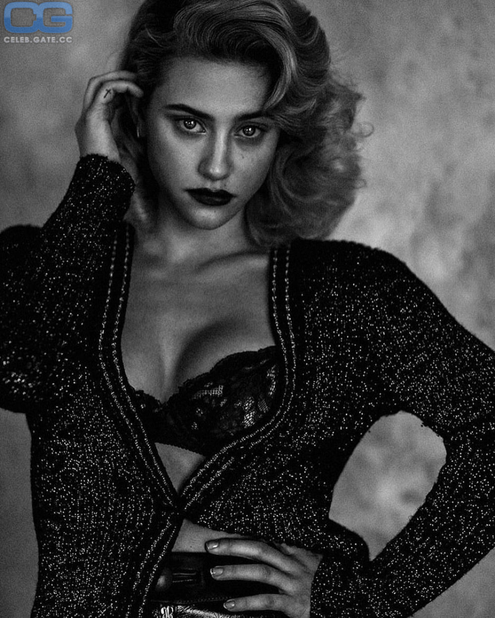 Lili Reinhart 
