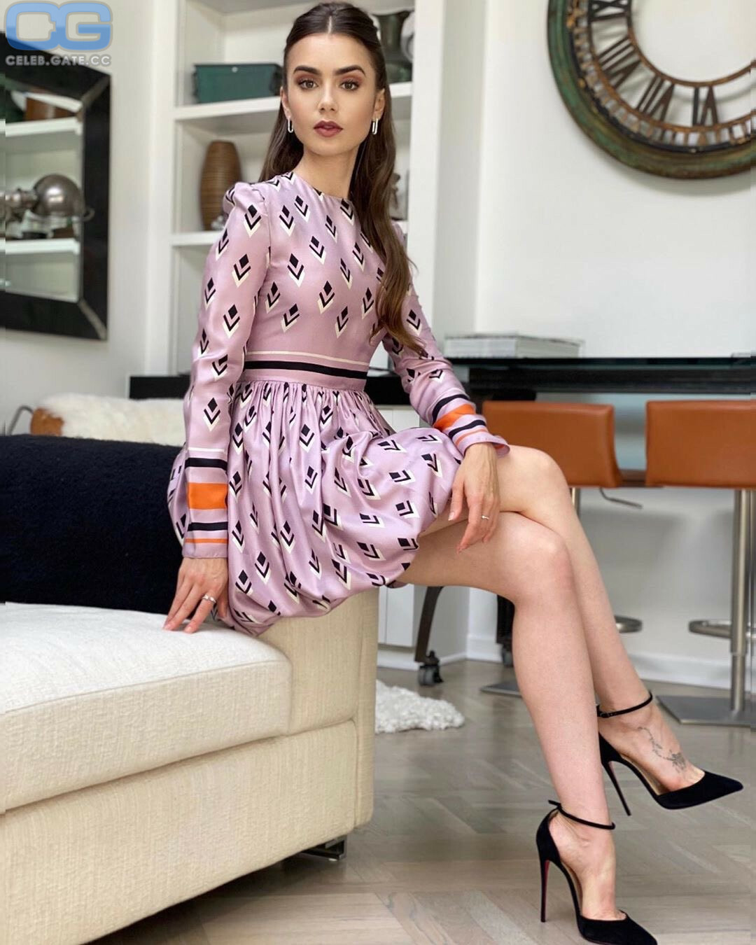 Lily Collins 