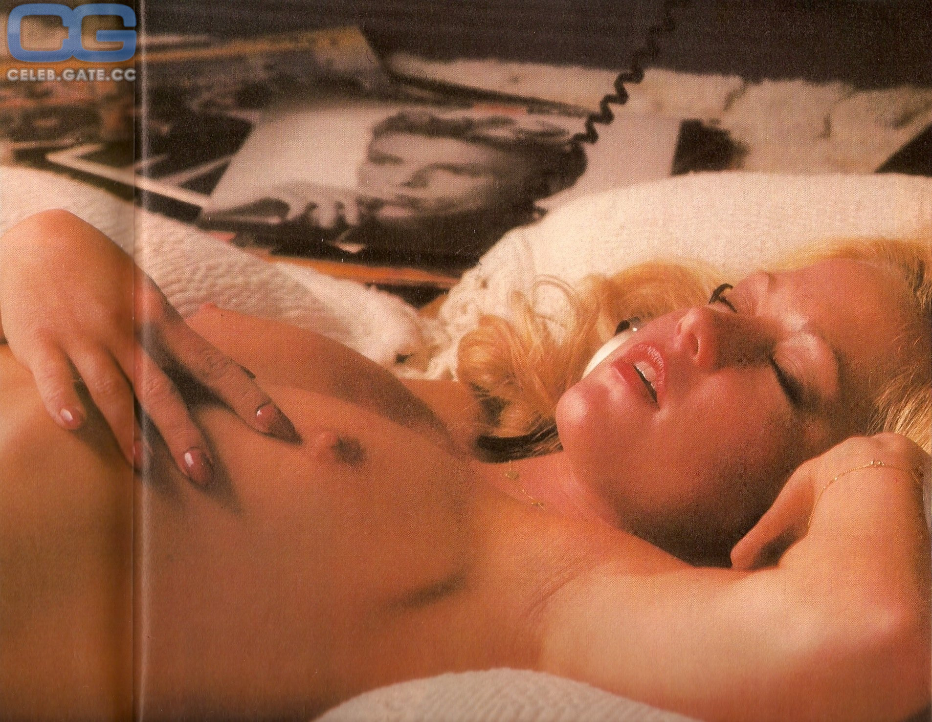 Linnea Quigley 