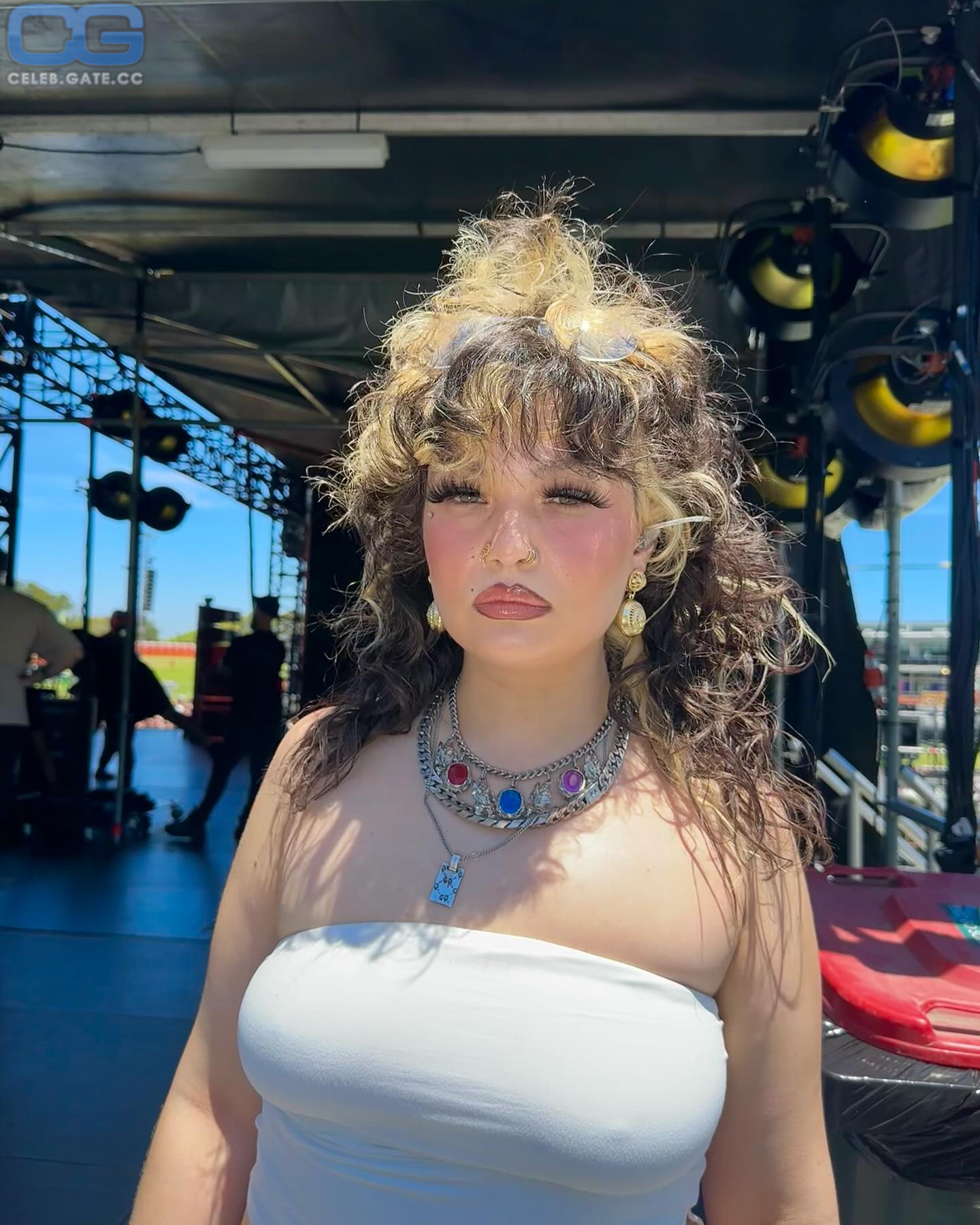 Lola Young 