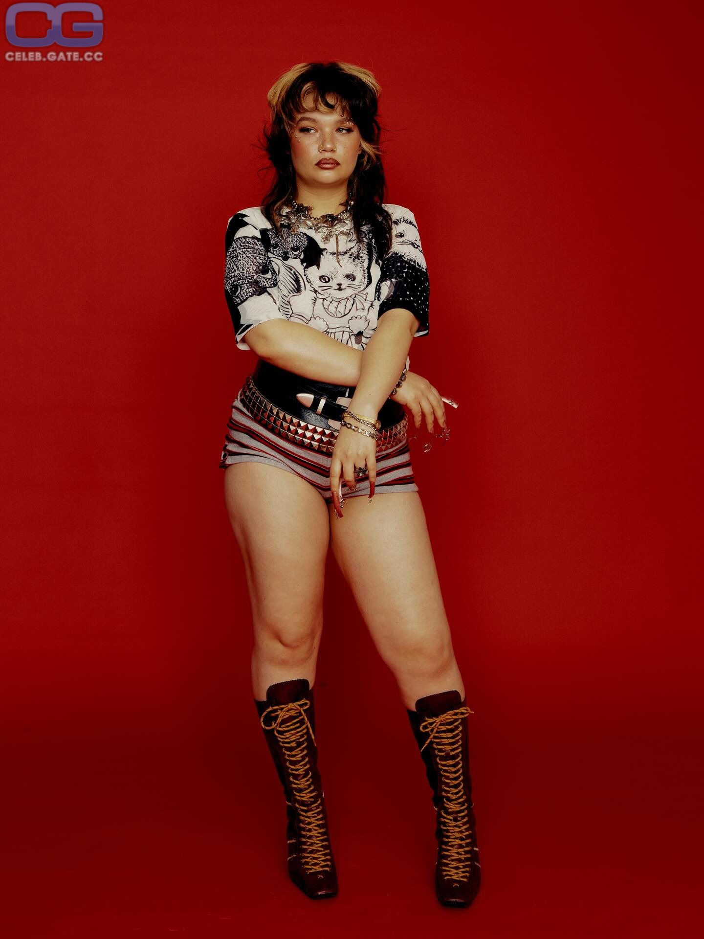 Lola Young 