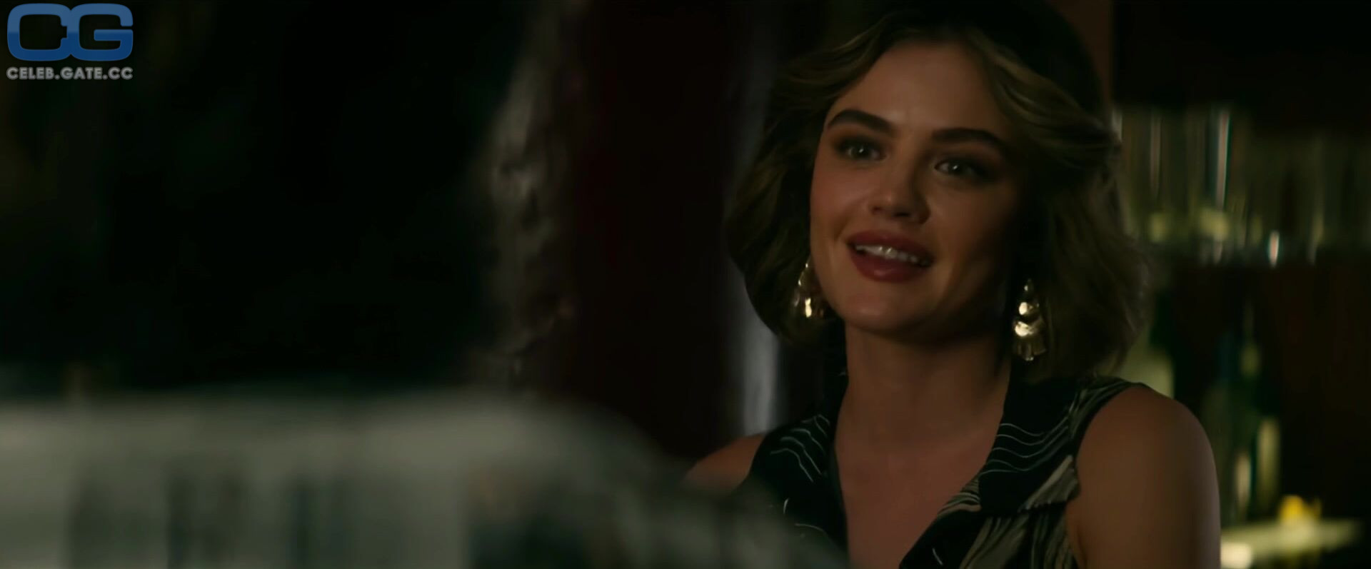 Lucy Hale 