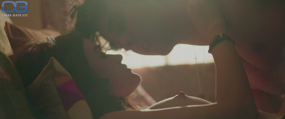 Lucy Hale sex scene