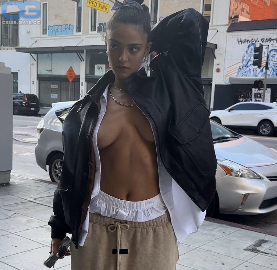 Luna Blaise 