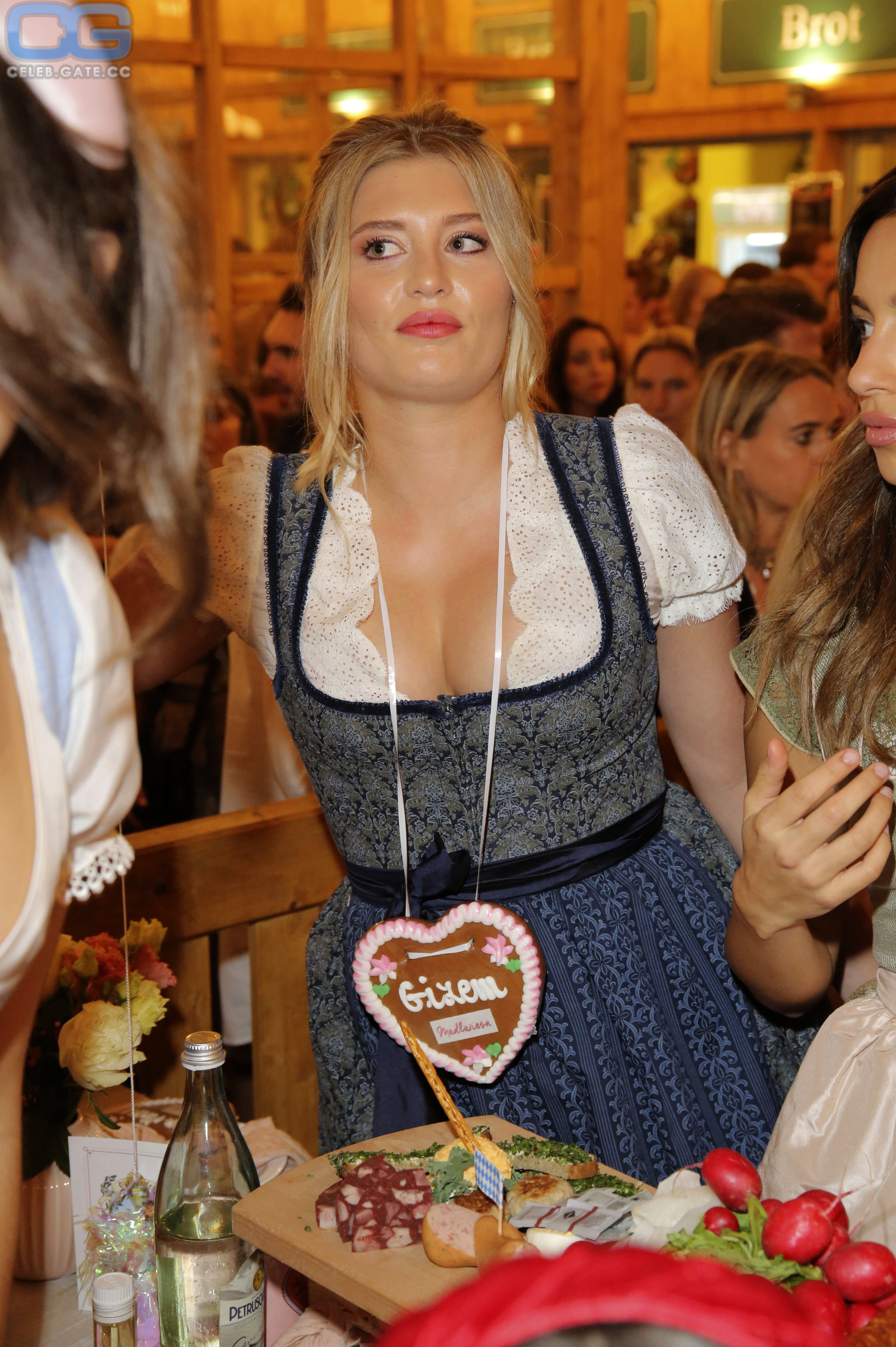 Luna Marie Schweiger 