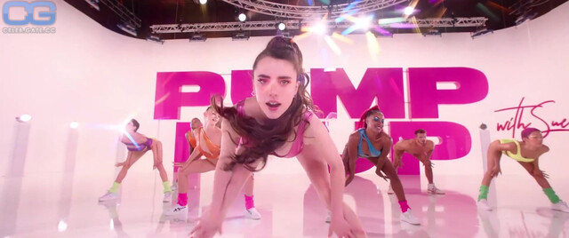 Margaret Qualley 