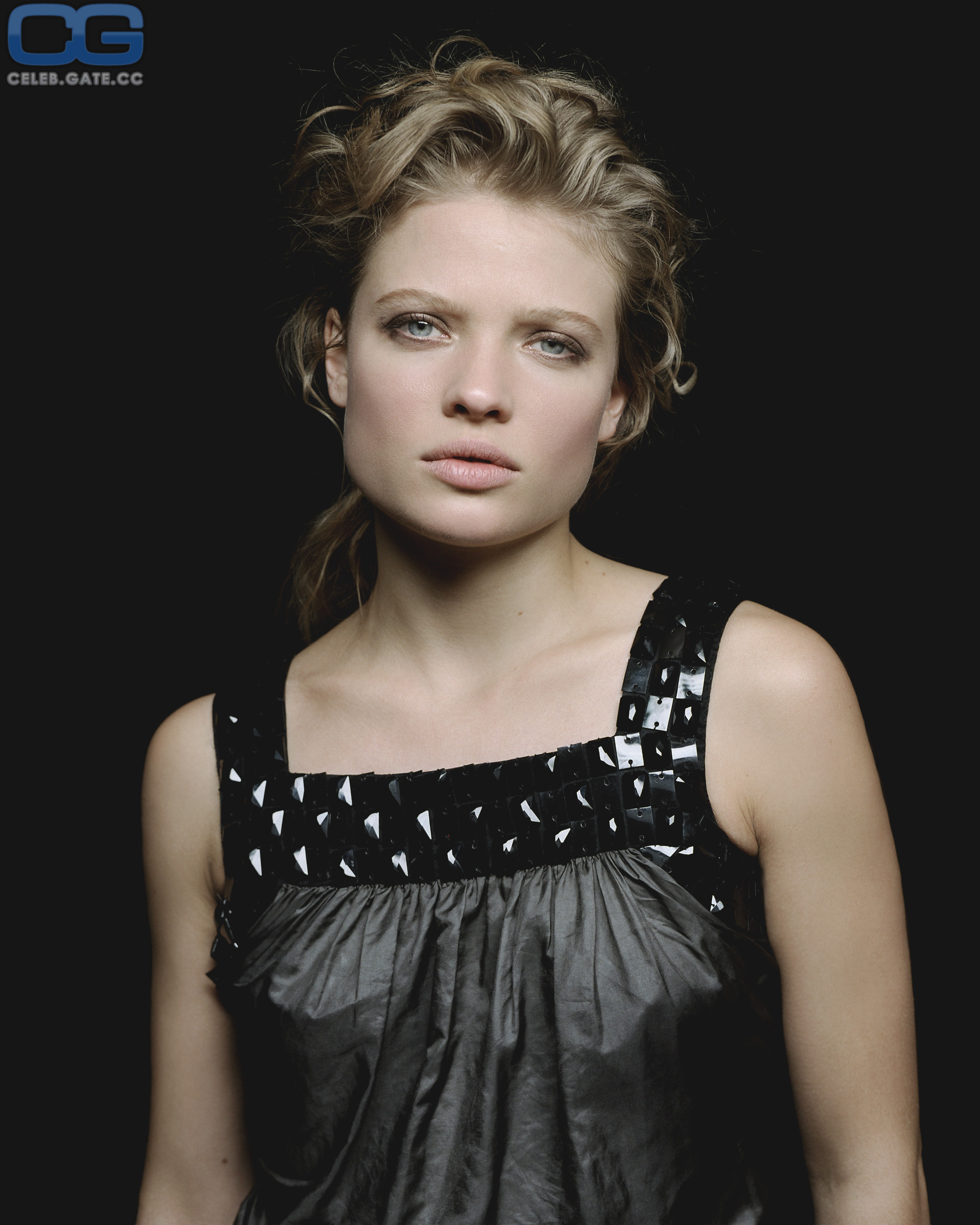 Melanie Thierry 