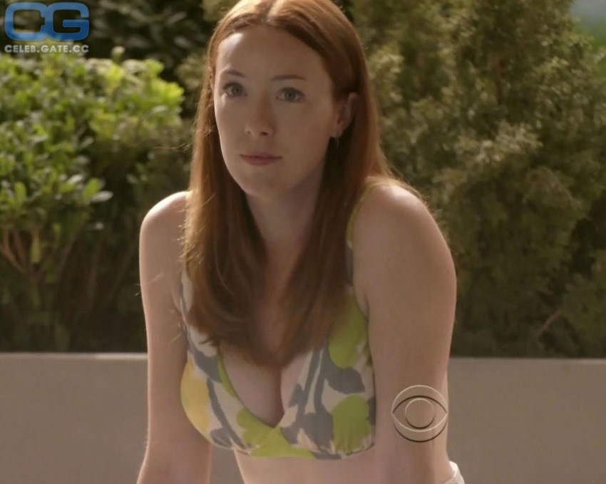 Molly Parker cleavage.
