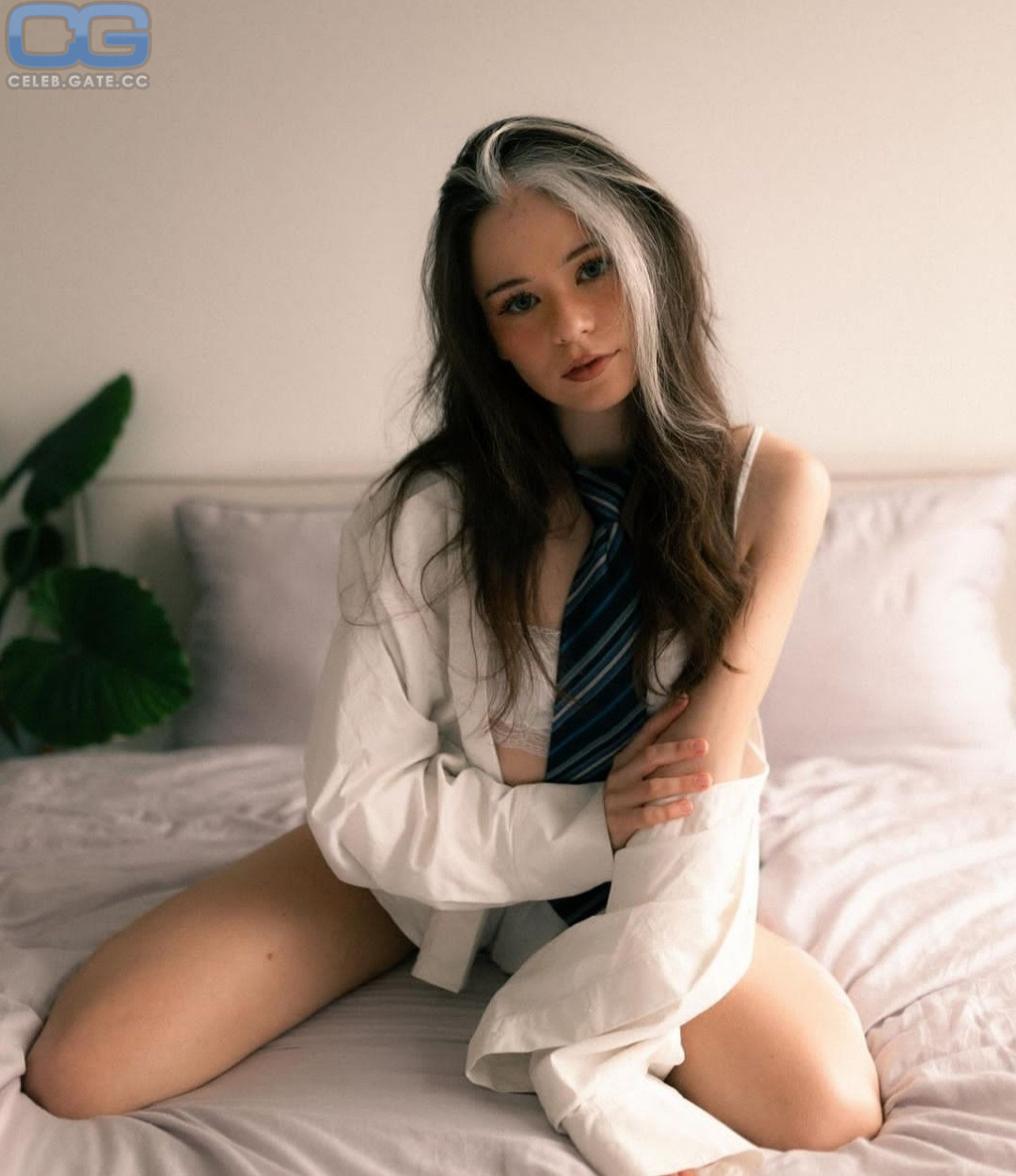 Nadinebreaty 