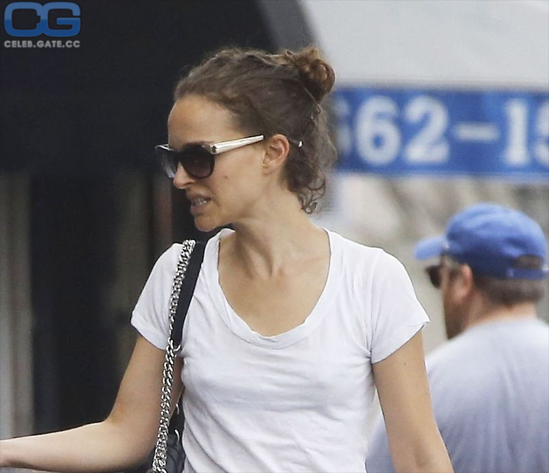 Natalie Portman braless