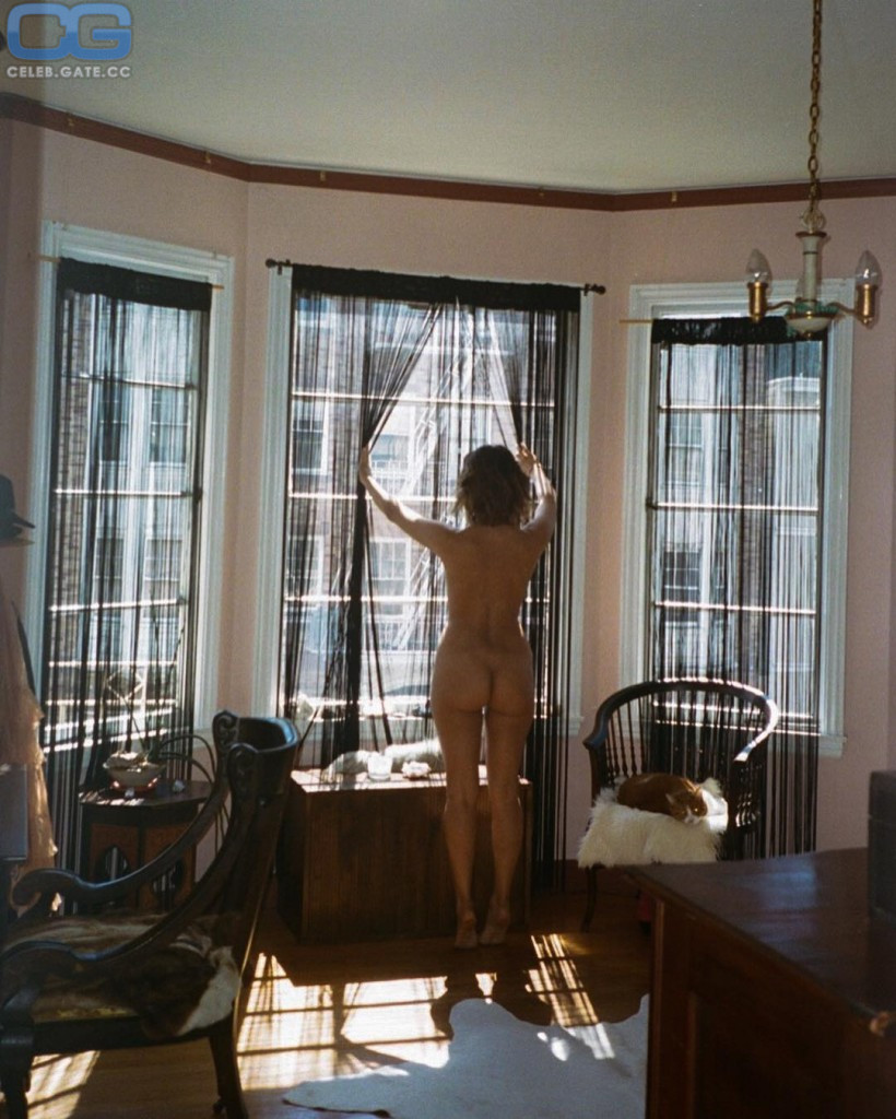 Nathalie Kelley nude