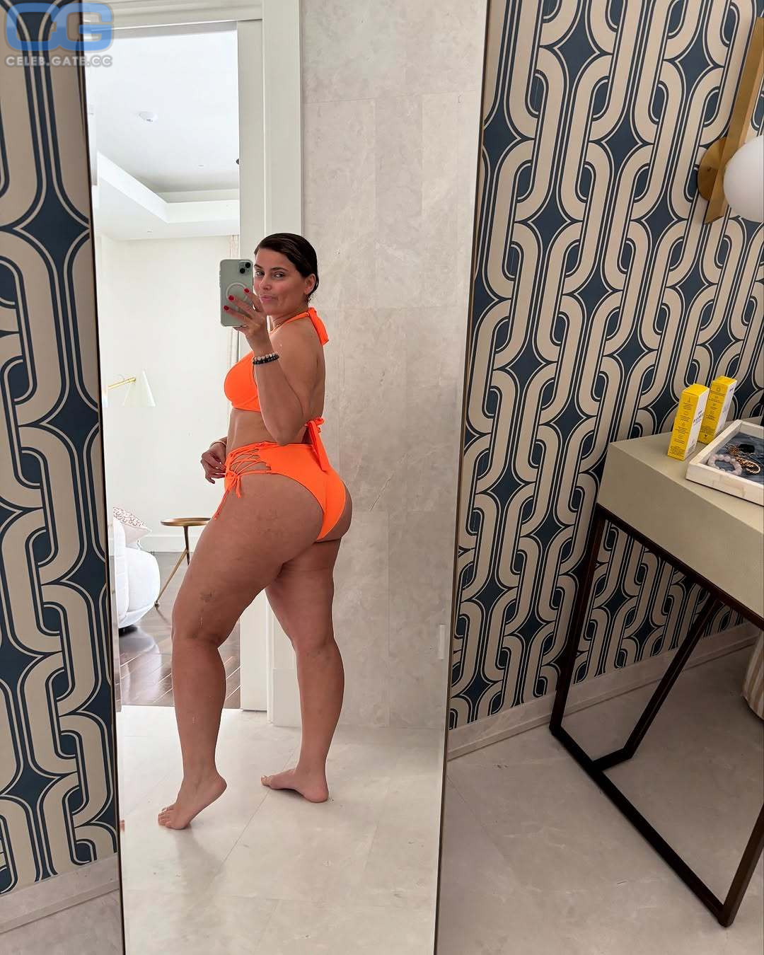 Nelly Furtado 