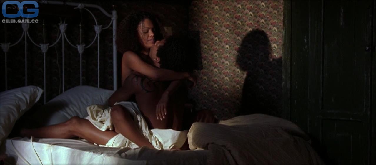 Nia Long 