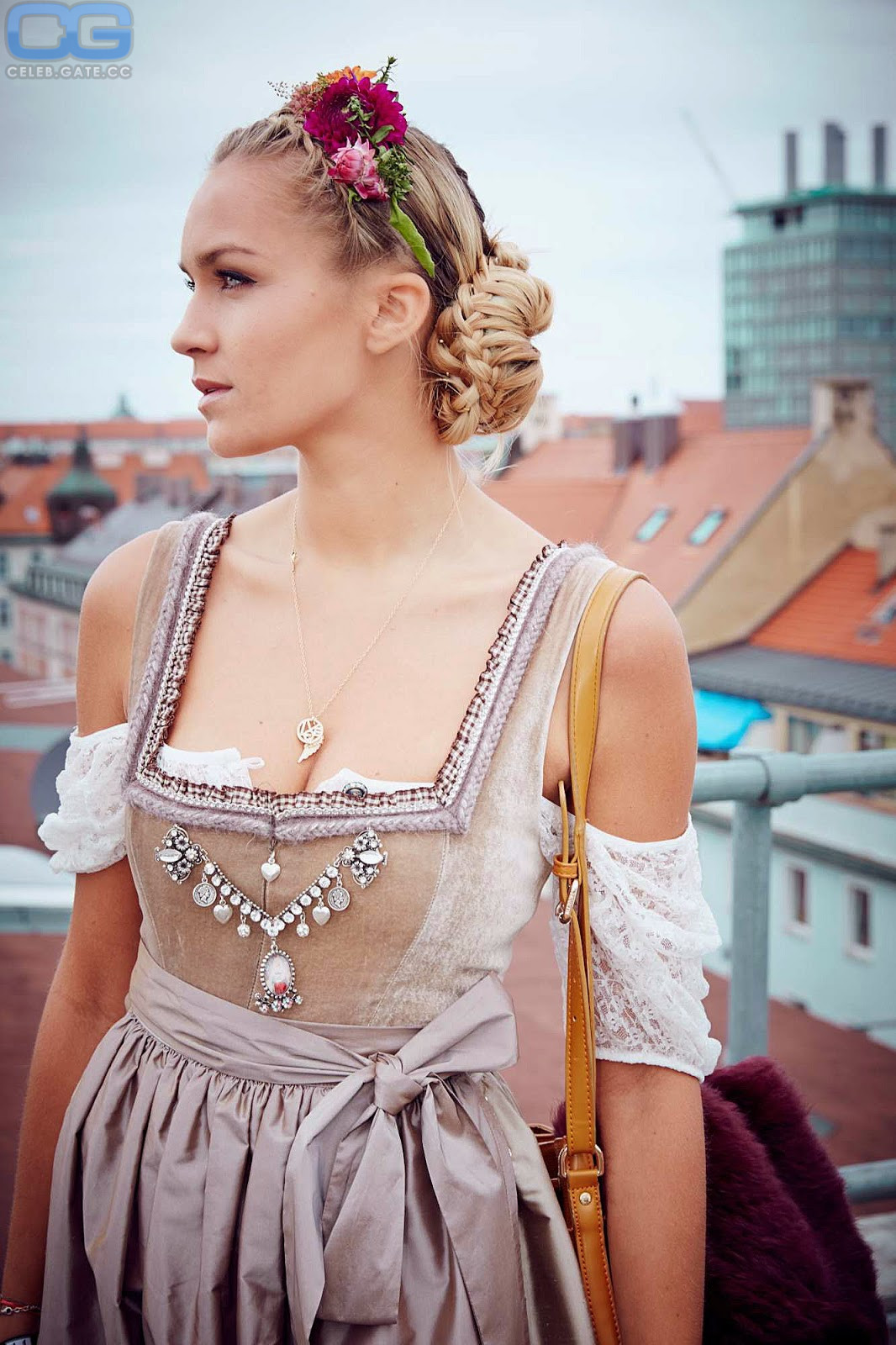 Nina Suess dirndl