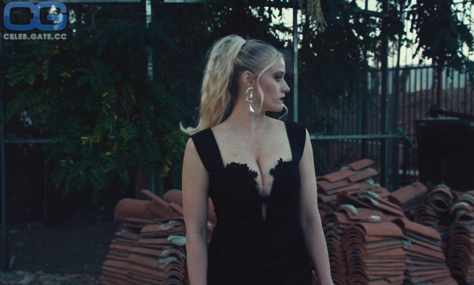 Olivia Taylor Dudley 