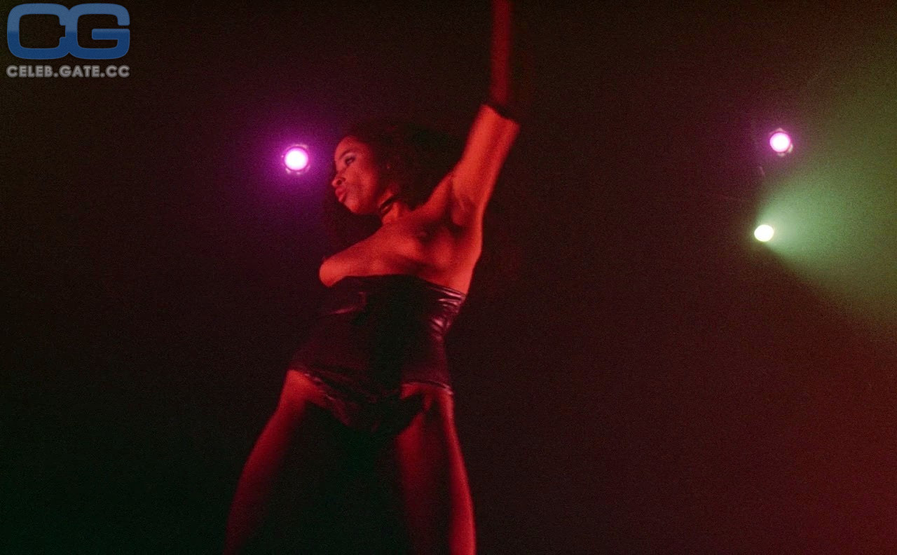 Rae Dawn Chong 