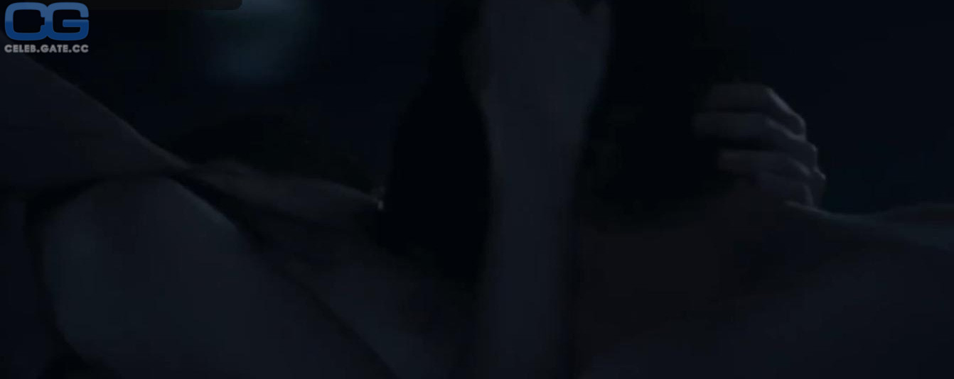 Rhen Escano 