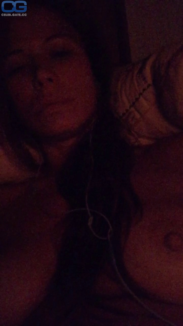 Rhona mitra the fappening