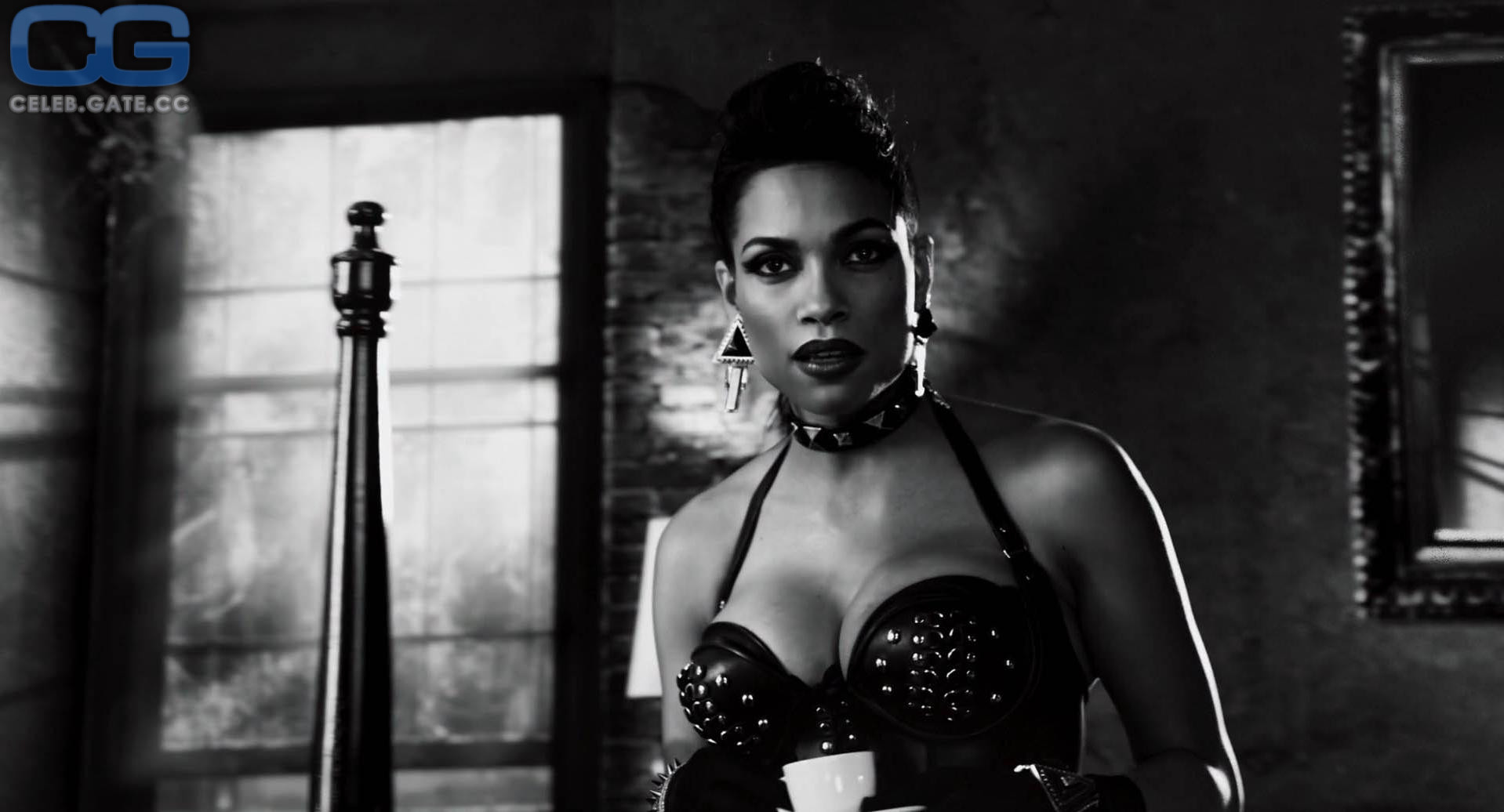 Rosario Dawson 