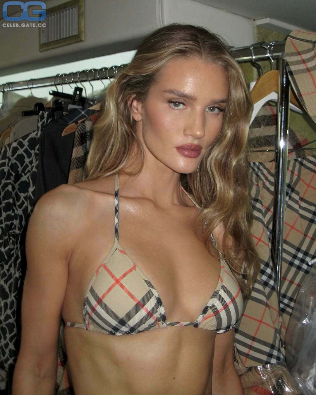 Rosie Huntington-Whiteley 