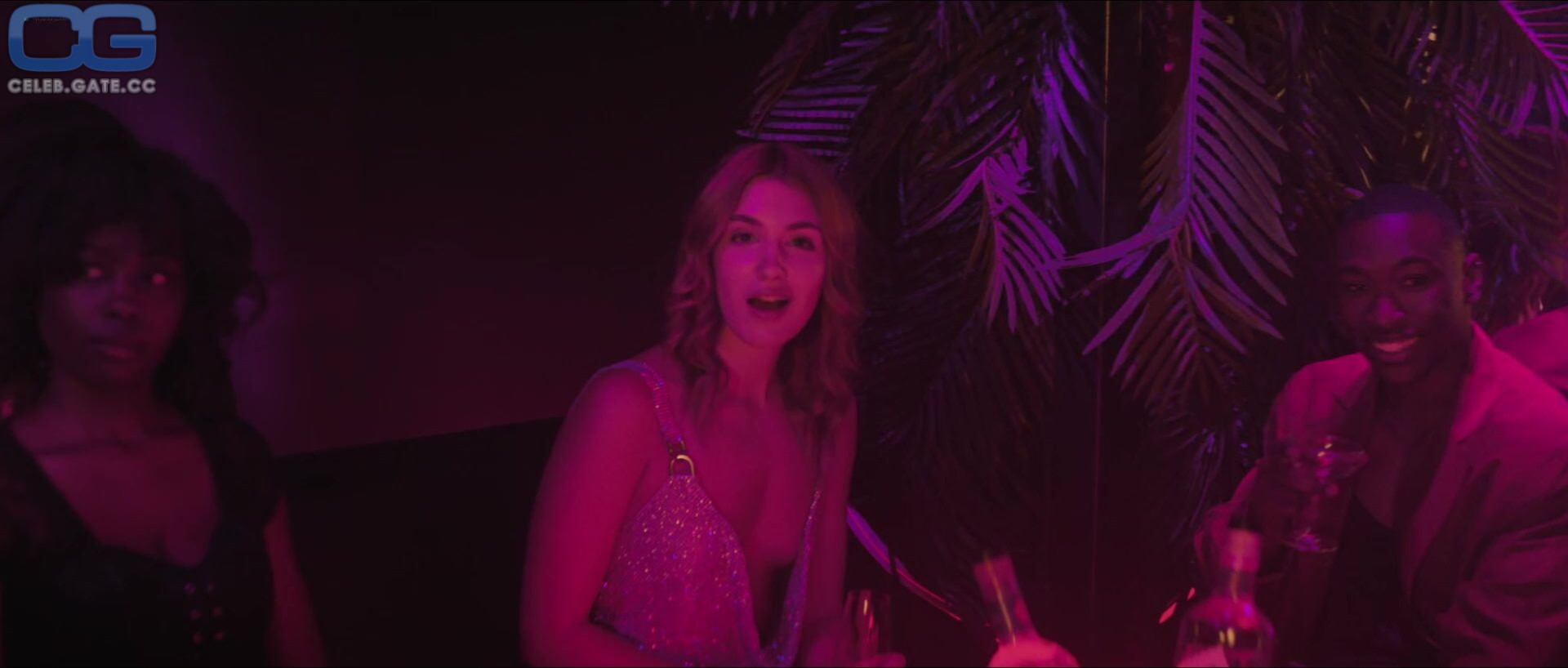 Sophie Nelisse 